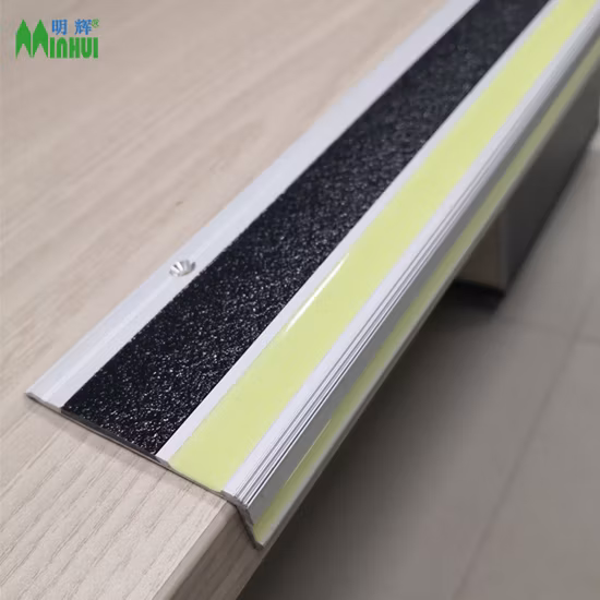 Simva High Quality Photoluminescent Luminous Anti-Slip Step Nosing Light, Luminous Step Nosing, Based on Aluminum Profile